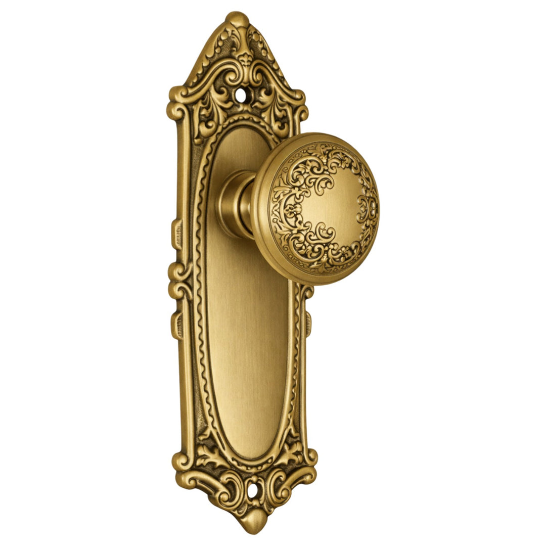 Ornate Victorian Long Backplate Door Set with Floral Leaf Door Knobs (Several Finishes Available)