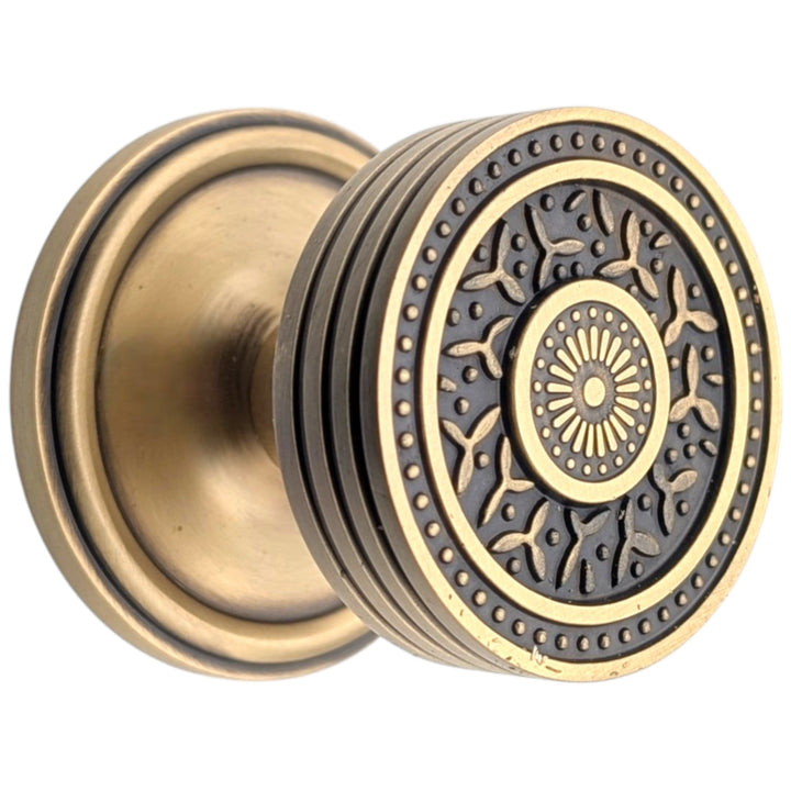 Traditional Rosette Door Set with Rice Pattern Door Knobs (Several Finishes Available)